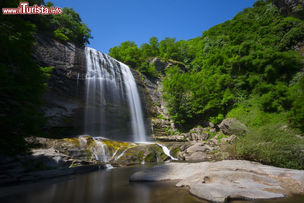 Immagine Le cascate Suuctu nei pressi di Bursa fotografate in autunno, Turchia. Sono una delle principali attrazioni naturali di questa cittadina vicina a Istanbul.