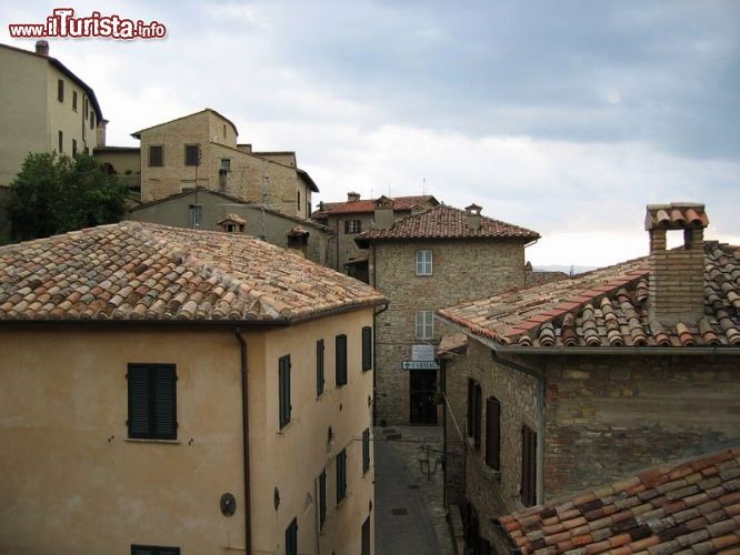 Immagine Le case in sasso e mattoni del borgo di Montone in Umbria - © CC BY 2.0 - Wikipedia