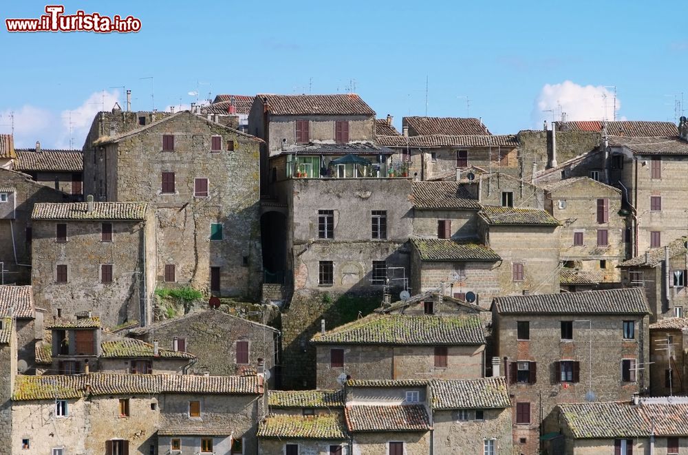 Immagine Le case di Grotte di Castro, uno dei borghi del Lazio