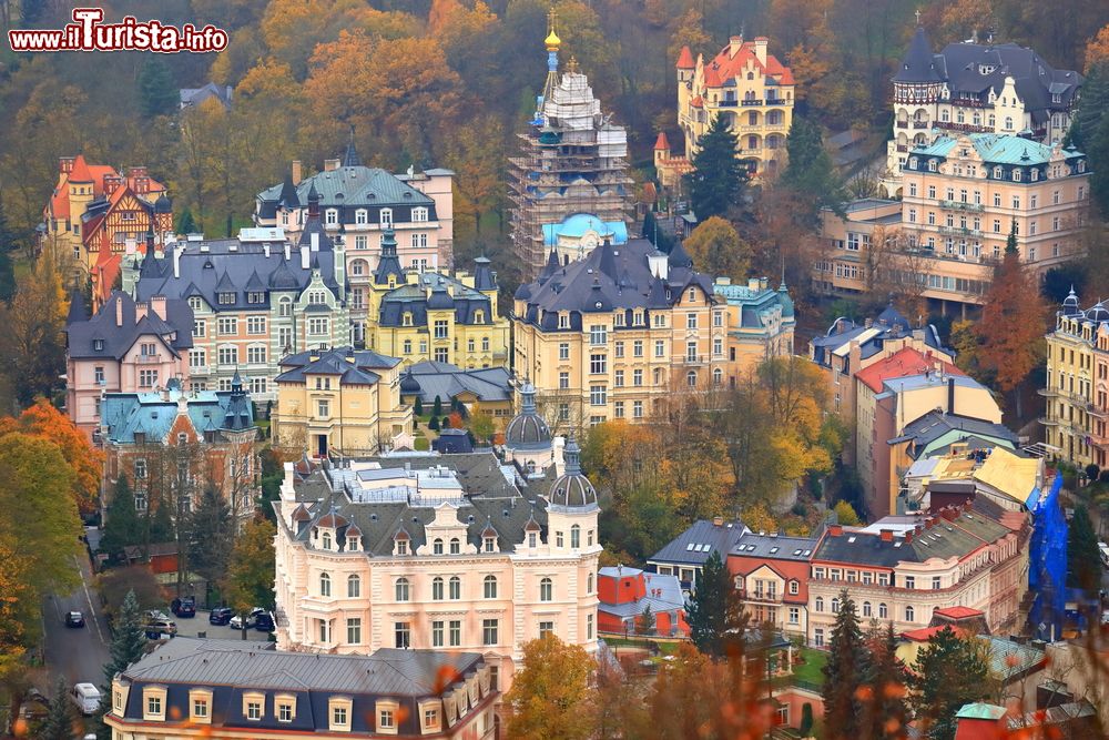 Immagine Le case eleganti della città termale di Karlovy Vary in Repubblica Ceca