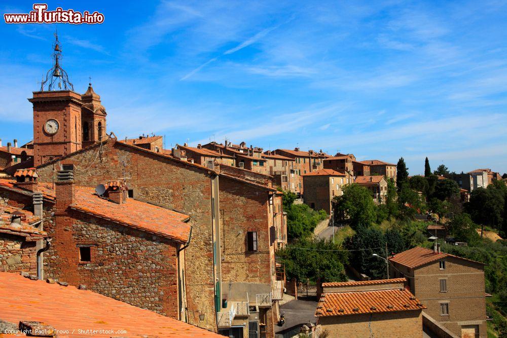 Immagine Le case in pietra del borgo di Monteleone d' Orvieto in provincia di Terni, in Umbria © Paolo Trovo / Shutterstock.com