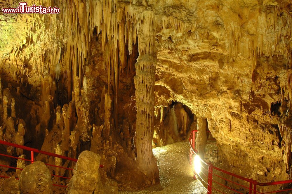 Immagine Le celebri Grotte di Pastena, sistema ipogea delle montagne della Ciociaria - © Comune di Pastena