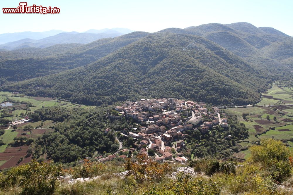 Immagine Le montagne dela provincia di Frosinone e il borgo di Pastena in Ciociaria