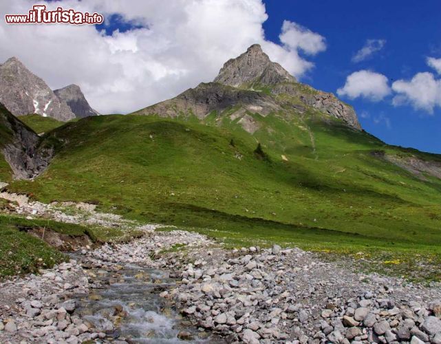 Immagine Le montagne dell'Arlberg un panorama in una escursione vicino a Sankt Anton in Austria