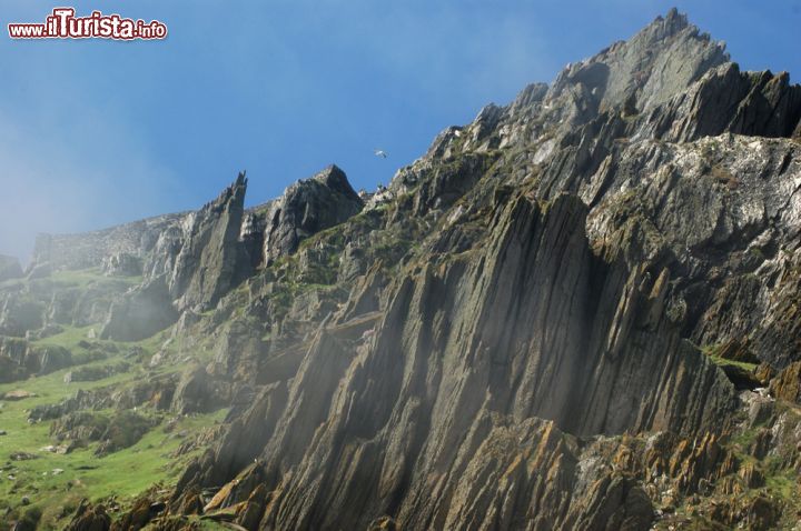 Immagine Le rocce vulcaniche di Skellig Michael, l'isola dalla forma piramidale al largo dell'Irlanda