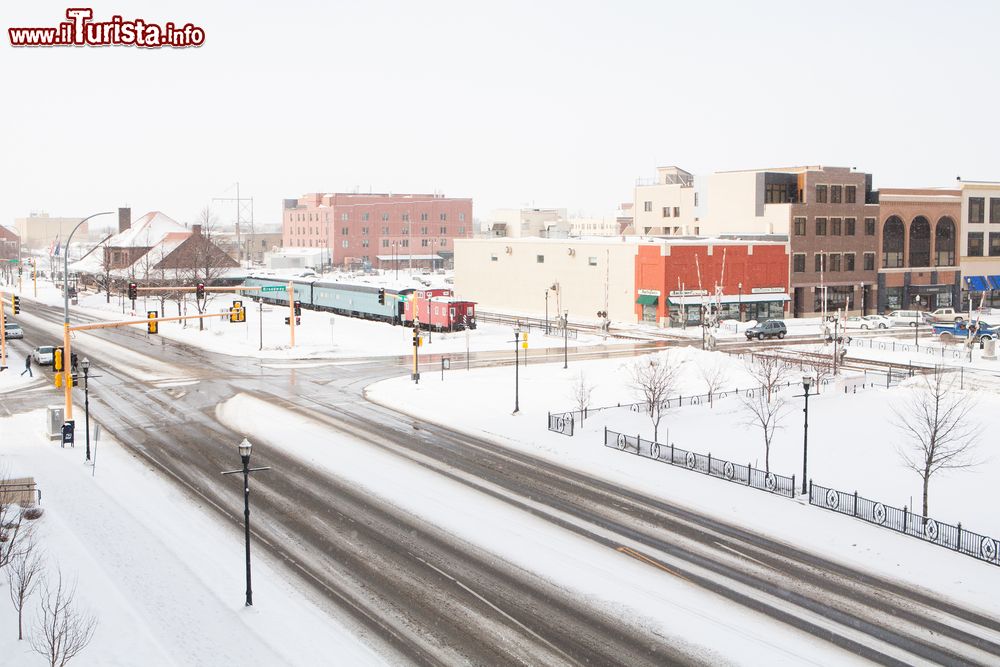 Immagine Le strade di Fargo in inverno dopo una tormenta di neve, Nord Dakota, Stati Uniti.