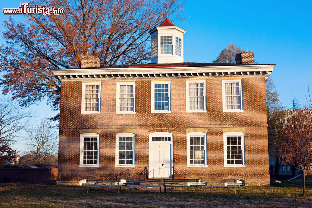 Immagine L'edificio della William Trent House su sud di Warren Street a Trenton, New Jersey,