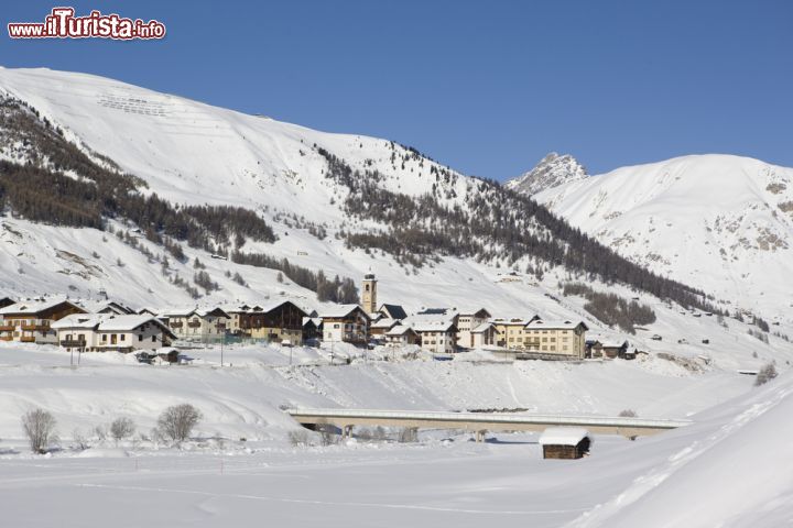 Immagine Livigno durante la stagione invernale - © Myroslava / Shutterstock.com