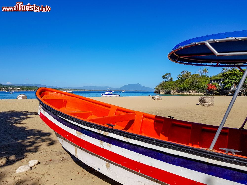 Immagine Lo scorcio di una spiaggia di Sosua, Repubblica Domenicana, al mattino presto.