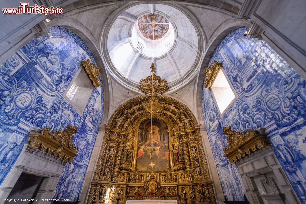 Immagine Lo splendido interno della chiesa della Misericordia a Viana do Castelo, Portogallo - © Fotokon / Shutterstock.com