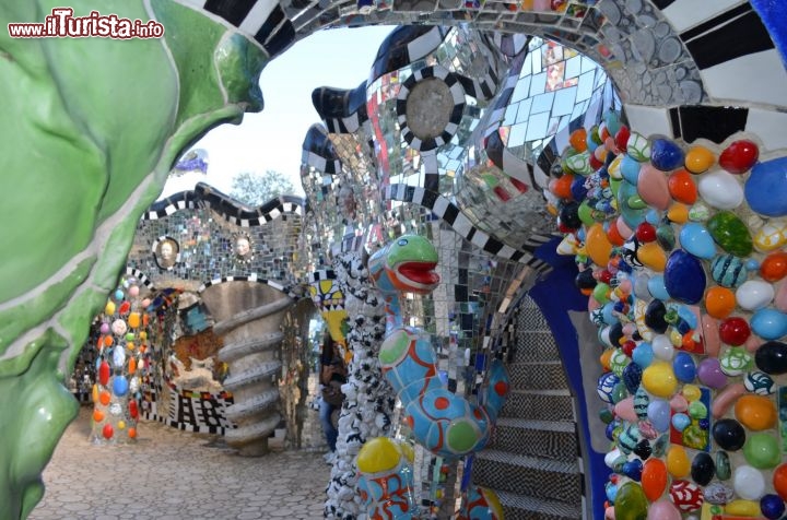 Immagine Lo stravagante Giardino dei Tarocchi di Capalbio è uno dei luoghi più orginali da visitare in Maremma e in Toscana