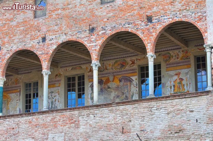 Immagine Loggia del castello di Fontanellato - © Mi.Ti. / Shutterstock.com