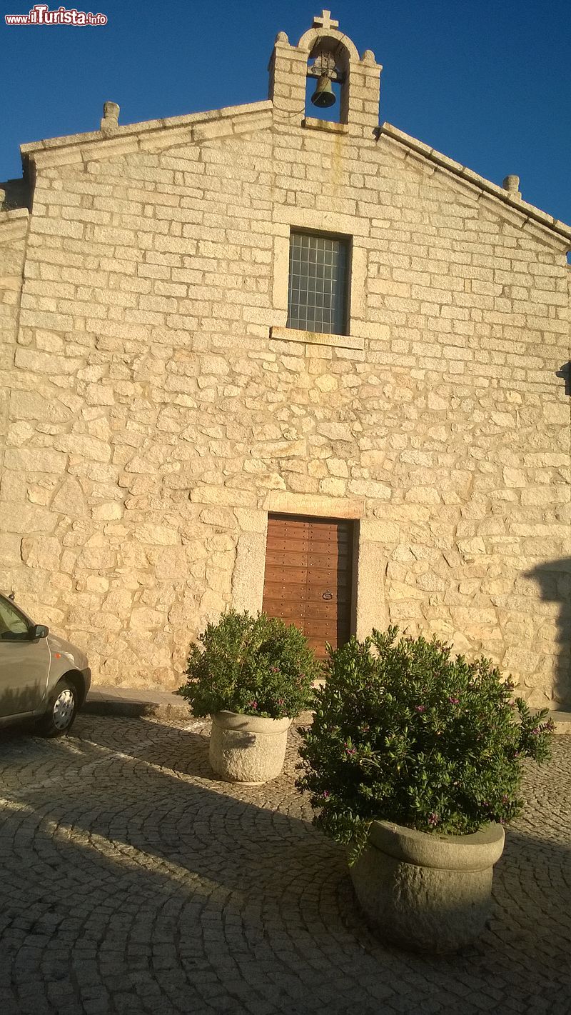 Immagine L'Oratorio di Santa Croce a Calangianus in Sardegna Di Calangianese nel cuore - Opera propria, CC BY-SA 4.0, Collegamento