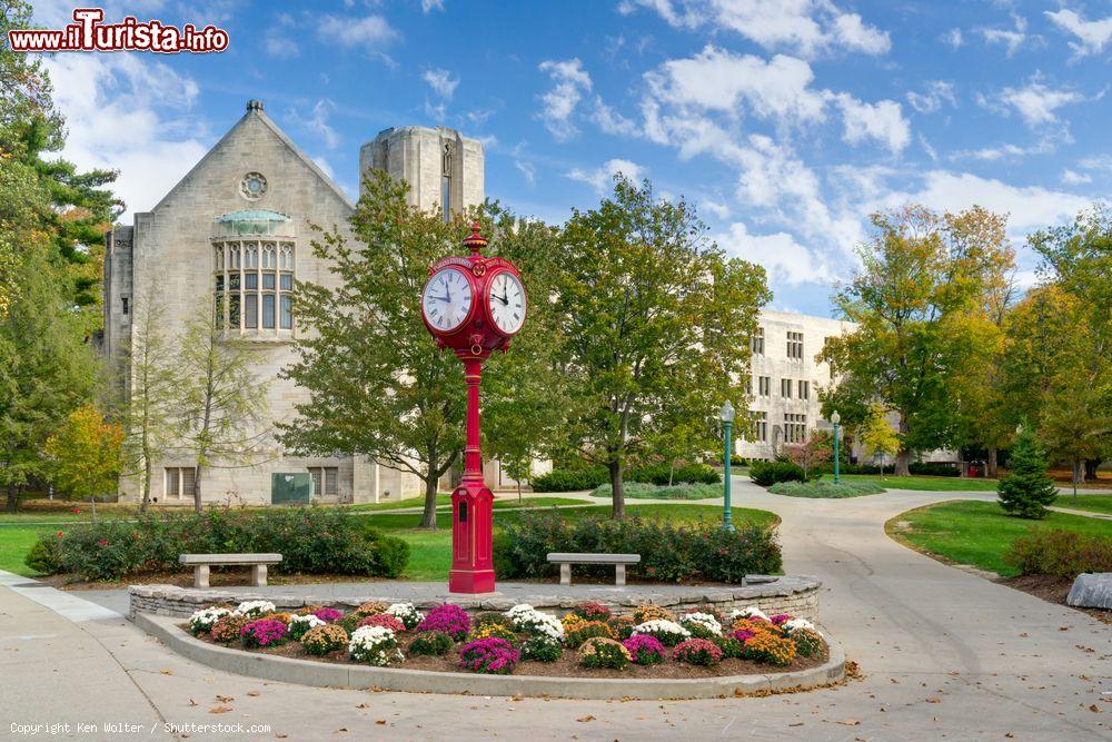 Immagine L'orologio del campus della University of Indiana a Bloomington, Indiana - © Ken Wolter / Shutterstock.com