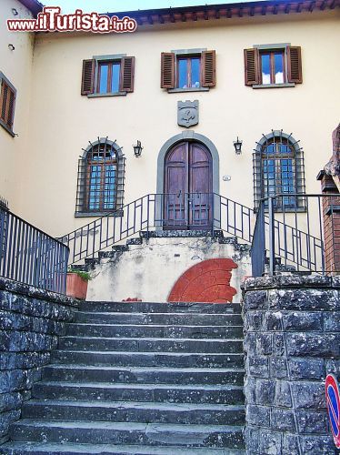 Immagine Luicciana (Toscana) il Municipio del Comune di Cantagallo, provincia di Prato - © Massimilianogalardi - CC BY-SA 3.0 - Wikipedia