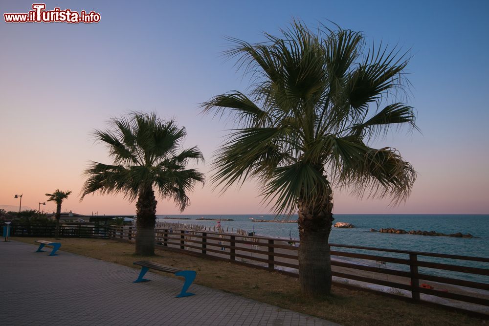 Immagine Lungomare di Porto Potenza Picena nelle Marche