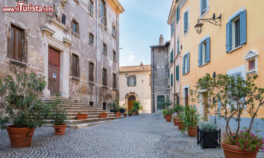 Immagine Mattina d'estate nel centro di Tivoli, provincia di Roma, Lazio.