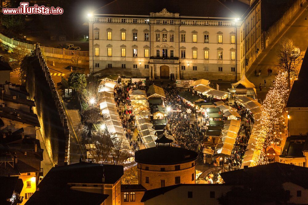 Immagine Il mercatino di Natale di Trento è uno dei più belli e dei più importanti del Trentino-Alto Adige - © foto A. Toller