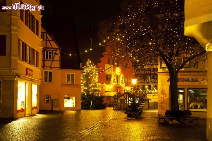 Immagine Mercatino romantico di Natale a Nordlingen in Germania - © volkova natalia / Shutterstock.com