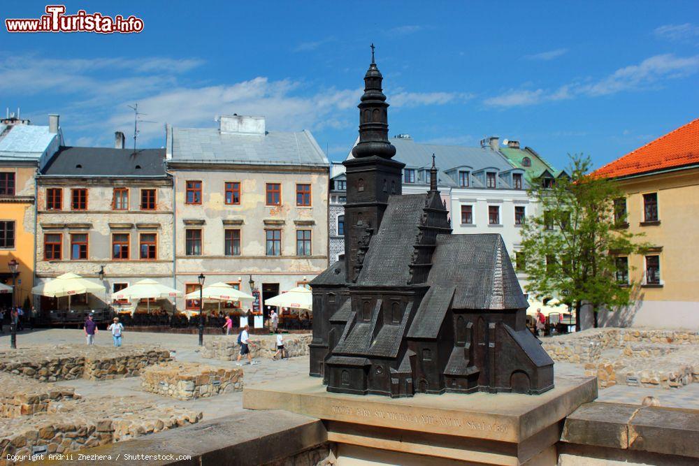 Immagine Miniatura della chiesa parrocchiale di Lublino in piazza Plac po Farze, Polonia. L'edificio religioso è rimasto in piedi sino al 19° secolo - © Andrii Zhezhera / Shutterstock.com