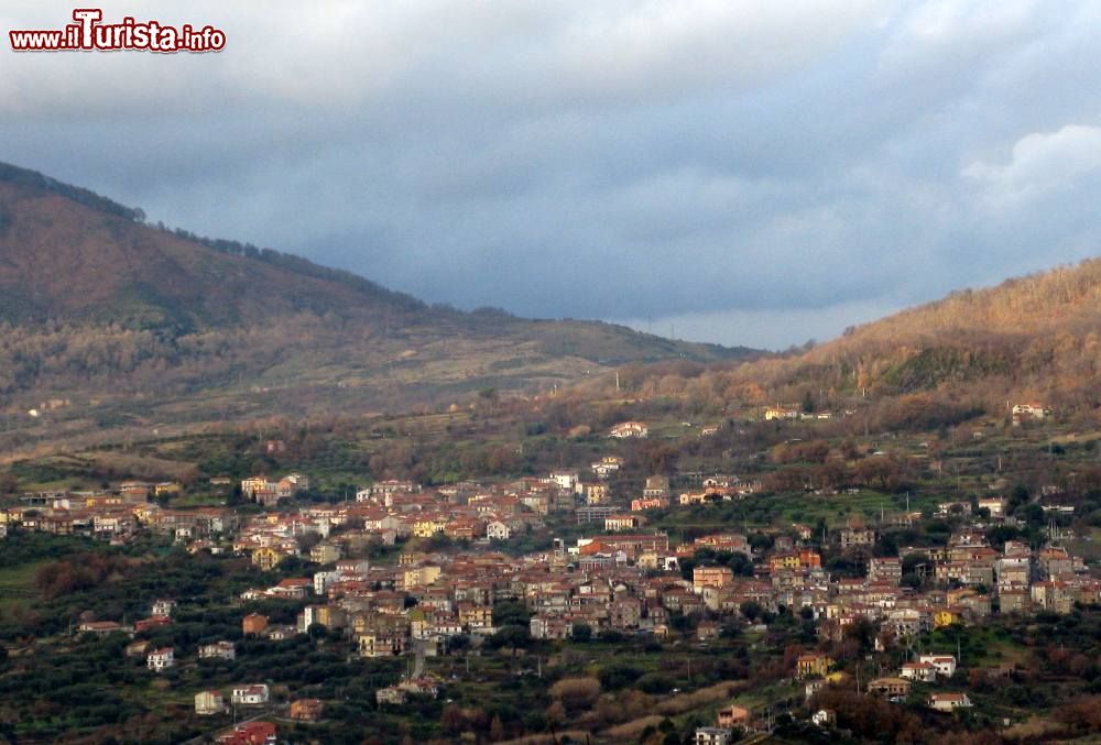 Immagine Moio della Civitella nel Cilento, provincia di Salerno (Campania) Di Nico86roma - Opera propria, CC BY-SA 3.0, Collegamento