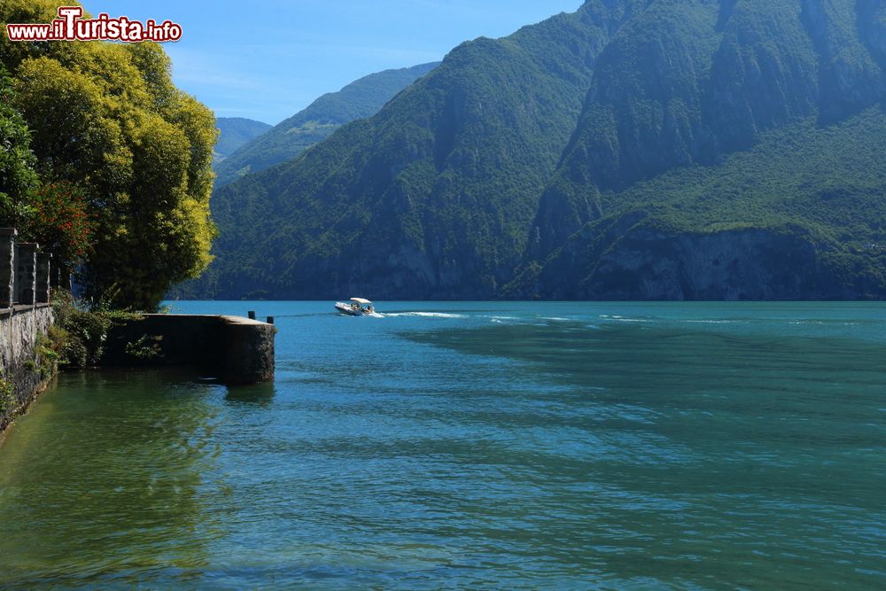 Immagine Molo sul Lago d'Iseo a Costa Volpino in Lombardia