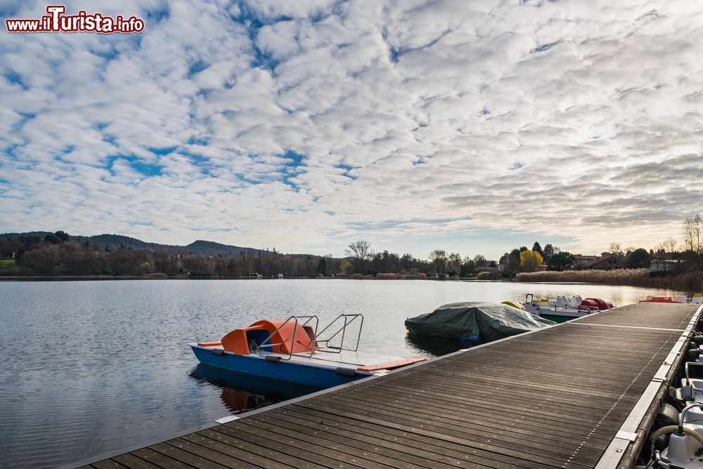 Immagine Molo sul lago di Monate a Cadrezzate, provincia di Varese