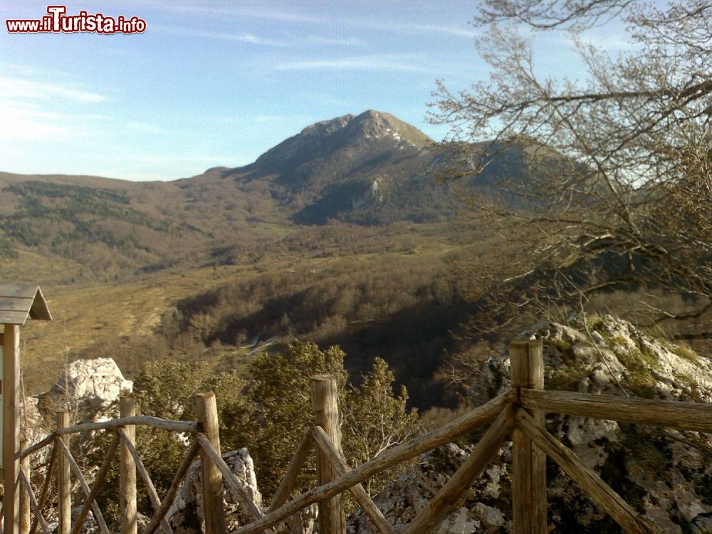 Immagine Monte della Madonna di Viggiano dal Santuario della Madonna del Monte Saraceno in Basilicata