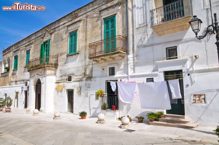 Immagine Montescaglioso, Basilicata: le case del borgo lucano che rimane a pochi km di distanza da Matera - © Mi.Ti. / Shutterstock.com