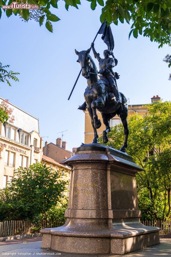 Immagine Monumento a Giovanna d'Arco in Rue des Marechaux a Nancy, Francia - © kateafter / Shutterstock.com