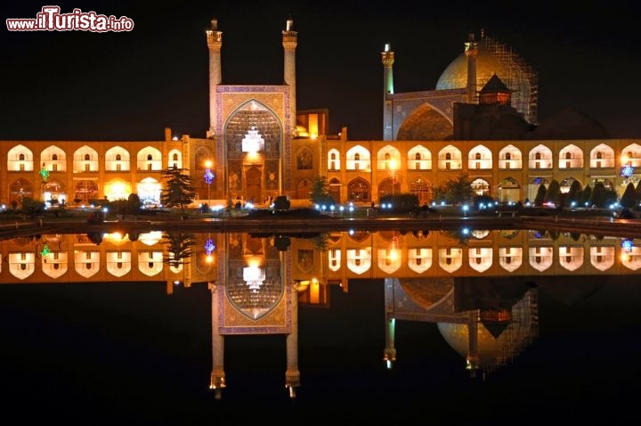 Immagine La moschea dell'Imam ad Esfahan (Isfahan), Iran - © suronin / Shutterstock.com