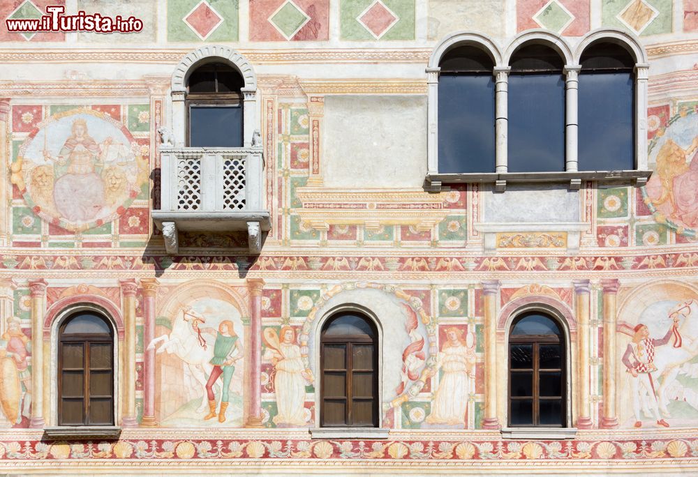Immagine Le mura affrescate del Castello di Spilimbergo in Friuli