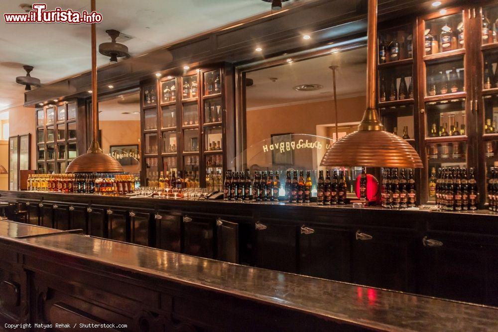 Immagine Il bar all'interno del Museo del Ron (Museo del Rum) all'Avana (Cuba) - © Matyas Rehak / Shutterstock.com