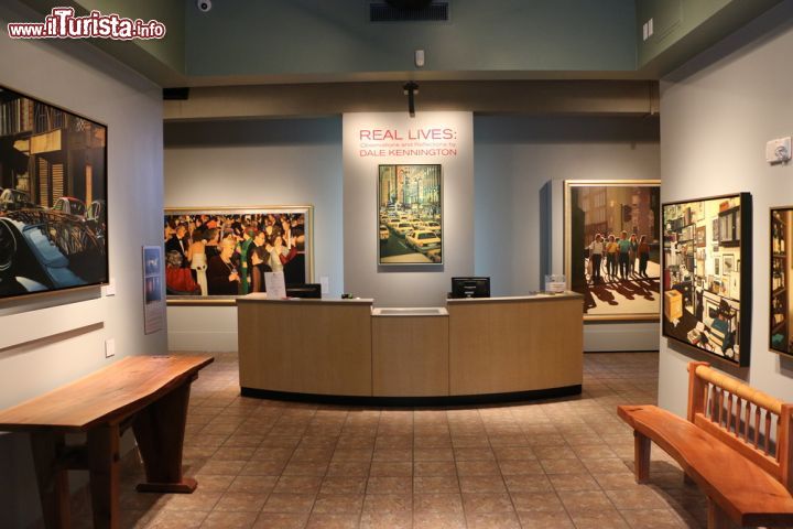 Immagine Mennello Museum of American Art di Orlando, Florida - L'ingresso dell'area museale dedicata all'arte a stelle e strisce: si trova al civico numero 900 E di Princeton Street e accoglie diverse collezioni di dipinti e sculture. E' stato inaugurato nel 1998 © 284277233 / Shutterstock.com
