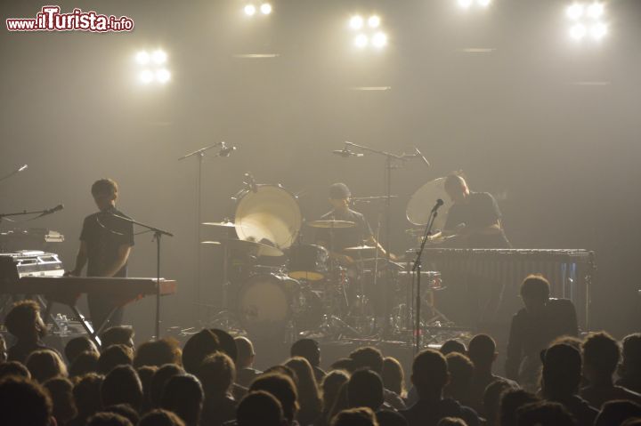 Immagine Musica a La Belle Electrique, Grenoble, Francia: si tratta di una sala da concerto che può ospitare sino a 900 persone.