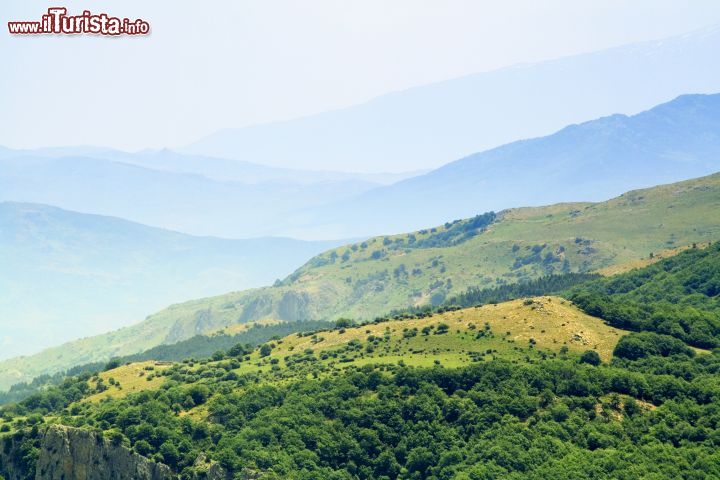 Immagine Profili delle valli delle Madonie nei dintorni di Castelbuono - © Diego Barucco / Shutterstock.com