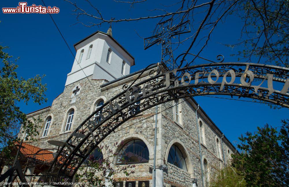 Immagine Nesebăr, Bulgaria: dettaglio di una chiesa. Dal 1983 il centro storico di Nesebar è iscritto dall'UNESCO nella lista del Patrimonio Mondiale dell'Umanità - © Damian Pankowiec / Shutterstock.com