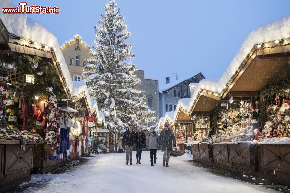 Immagine Nevicata ai Mercatini di Natale in centro a  Vipiteno (Sterzing), Alto Adige - © Alex Filz / IDM Alto Adige