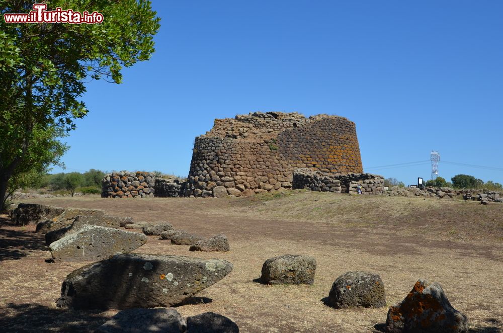 Immagine Il Nuraghe Losa - Abbasanta uno dei siti archeologici più importanti della Sardegna