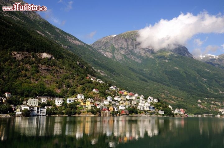 Immagine Il porto di Odda, Norvegia