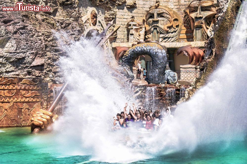 Immagine Offerta Gardaland Estate: l'attrazione Fuga da Atlantide