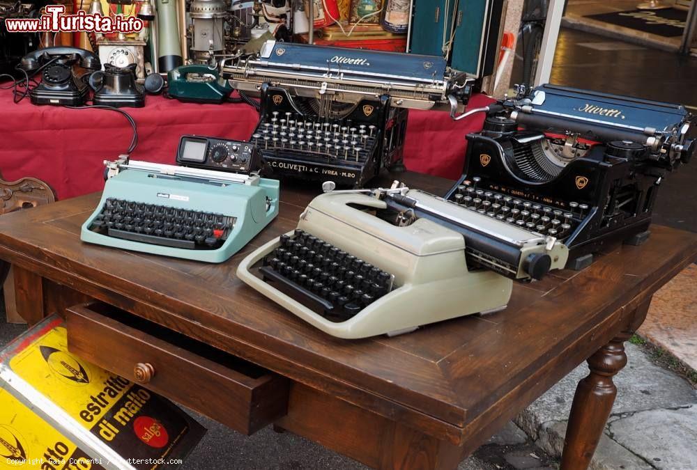 Immagine L'Officina delle memorie ad Alessandria, il Mercatino delle Pulci - © Gaia Conventi / Shutterstock.com