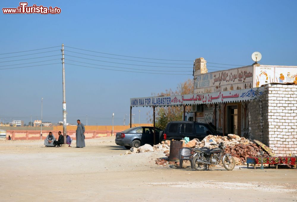 Immagine Gli oggetti di alabastro venduti come souvenir sono tipici della Valle dei Re e della zona di Luxor, in Egitto.