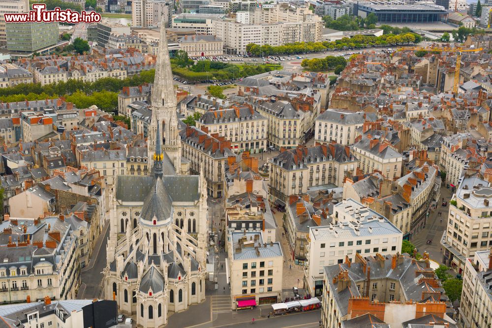 Immagine Panorama cittadino di Nantes dall'alto, Francia.
