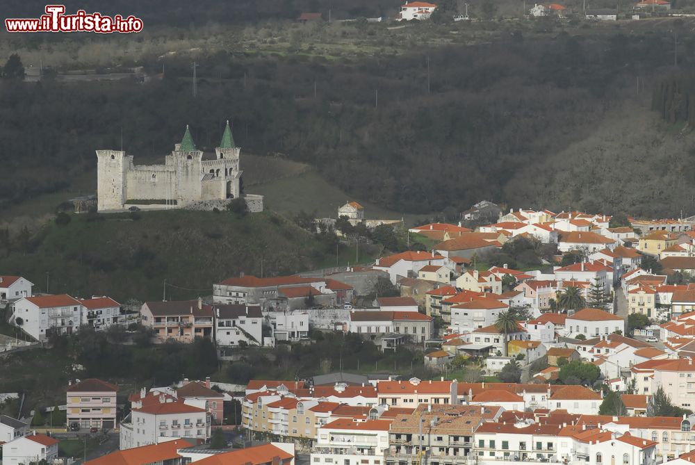 Immagine Panorama dall'alto della città di Porto de Mos, Algarve, Portogallo.
