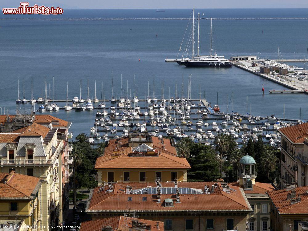 Immagine Panorama dall'alto delle barche ormeggiate al porto di La Spezia, Liguria - © LEONARDO VITI / Shutterstock.com