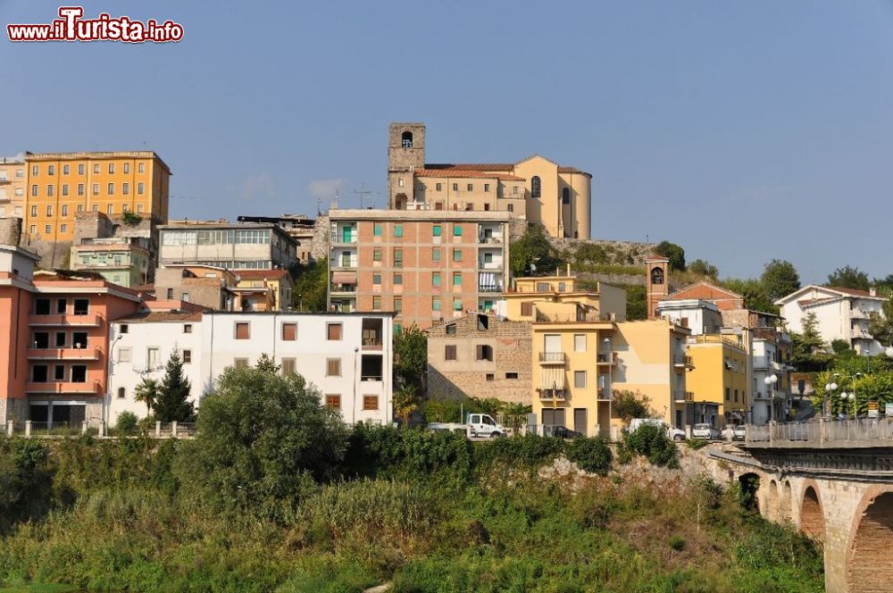 Immagine Il panorama del centro storico di Pontecorvo in Ciociaria: siamo nel Lazio, in Provincia di Frosinone - © Ra Boe / CC BY-SA 3.0 de, Wikipedia