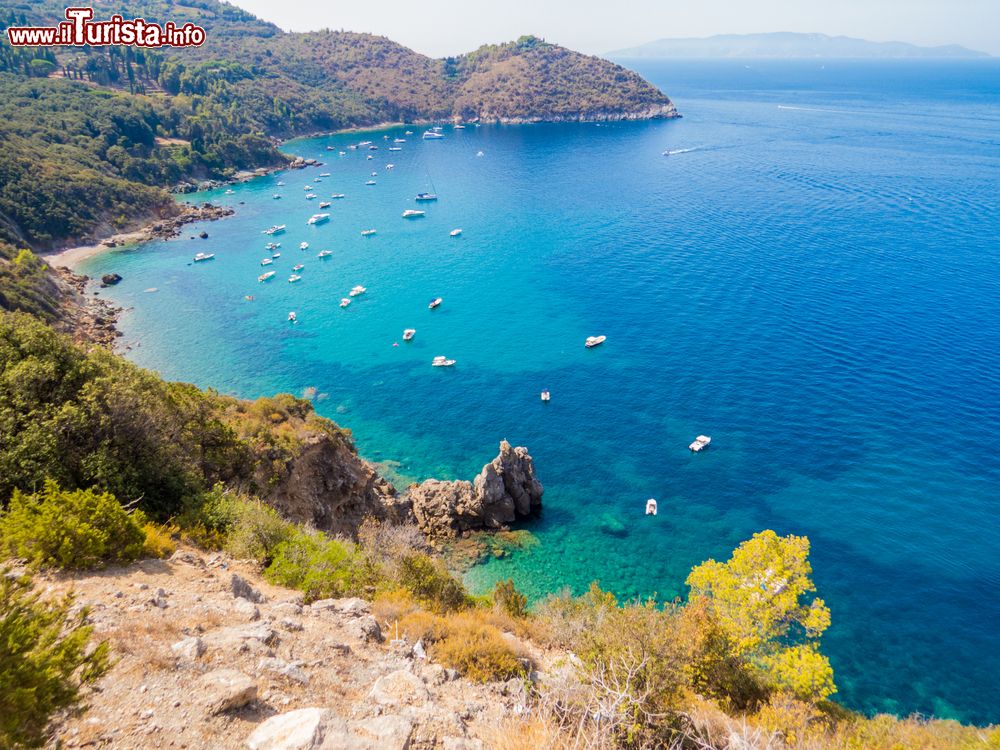 Immagine Panorama della costa del Monte Argentario, una delle mete di mare più apprezzata della Toscana Italy