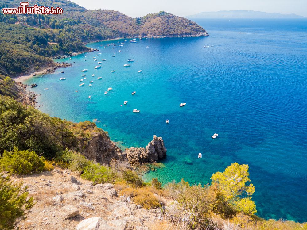 Immagine Panorama della costa del Monte Argentario, una delle mete di mare più apprezzata della Toscana Italy