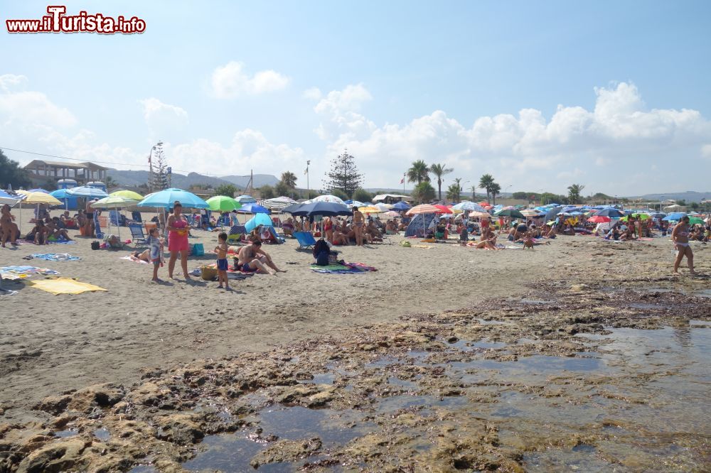Immagine Panorama della spiaggia di Cornino fotografata dal mare